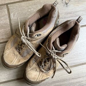 New Balance Abzorb 643 Women’s Tan/Light Blue Tennis Shoes 8.5